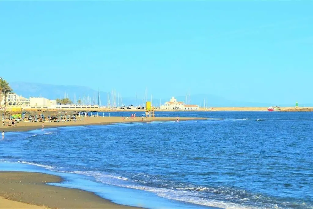 Coqueto Apto Benalmadena Playa Spain
